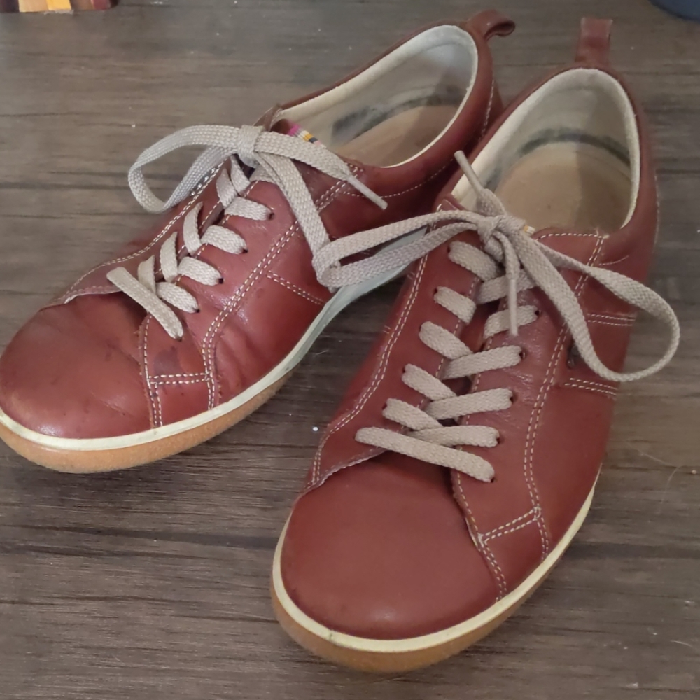 Brown Ecco Shoes